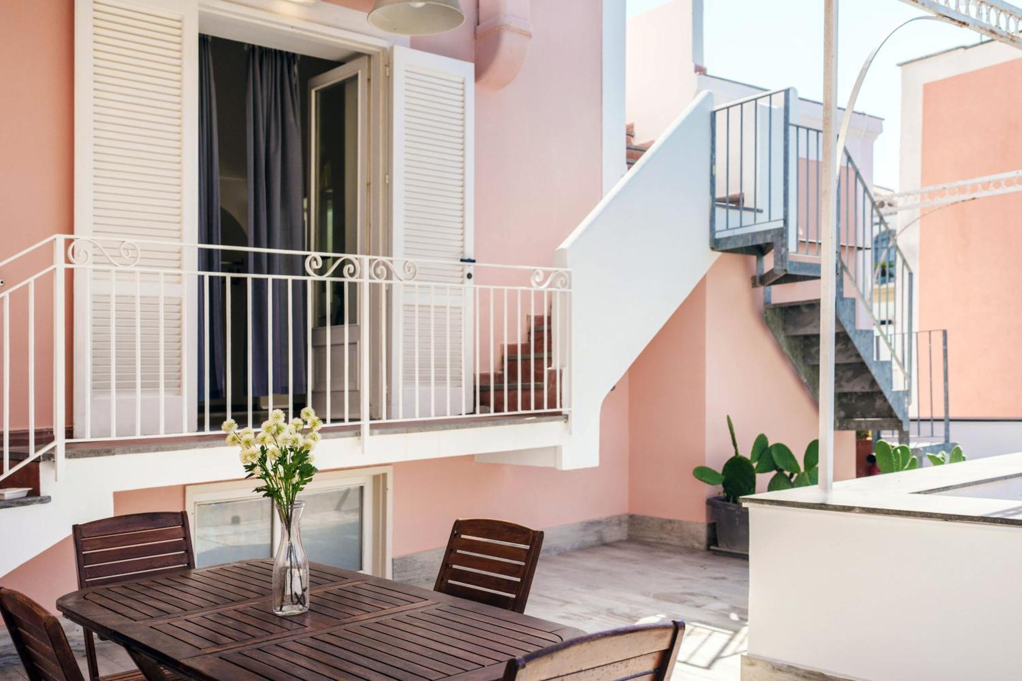 Gioia 13 Rooms & Apartments 普罗奇达 外观 照片